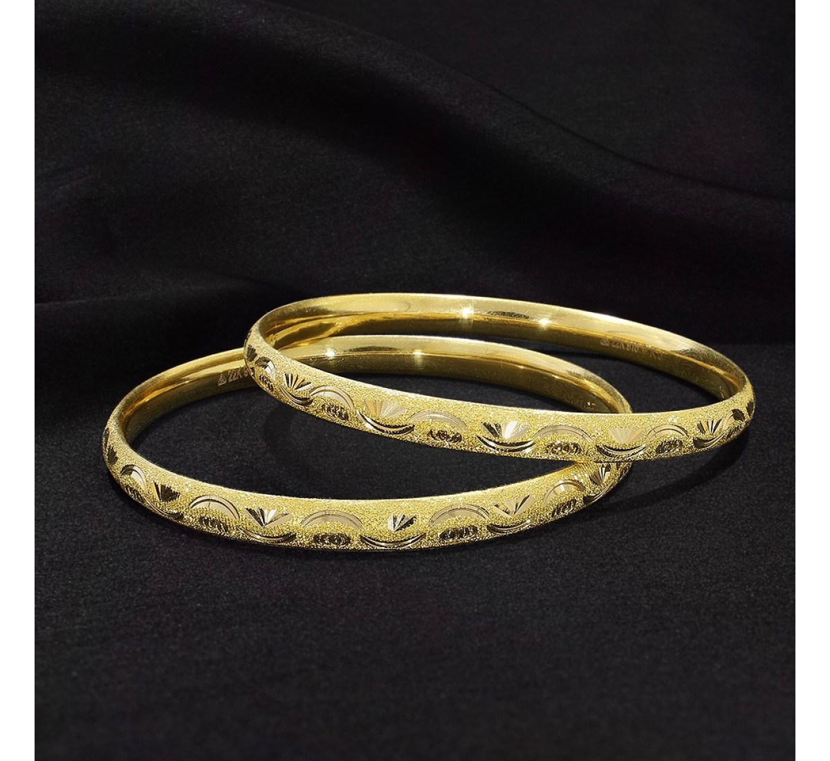 Alaina Bhuvi Gold Bangles