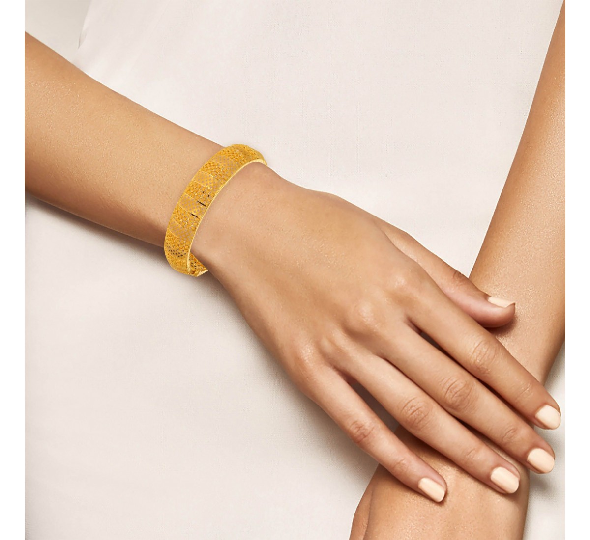 Devika Versatile Gold Chur Bangle